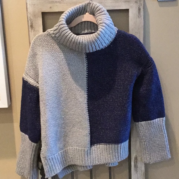 Solution Sweater - Picture 2 of 4